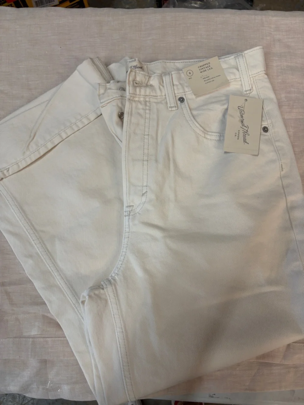 High-Rise Cropped Vintage Wide Leg Jeans - White 8 - Picture 2 of 5